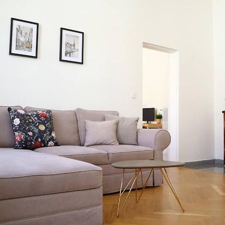 Bloom - Cozy Apartment, 5 Stops To City Center Vienna Exterior photo