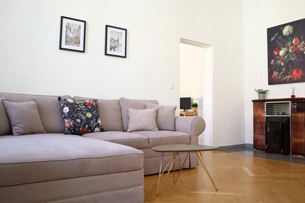 Bloom - Cozy Apartment, 5 Stops To City Center Vienna Exterior photo
